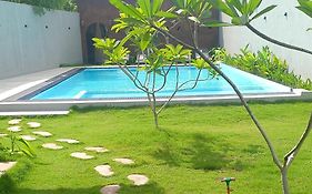 Ocean View Tourist Guest House At Negombo Beach Near The Airport