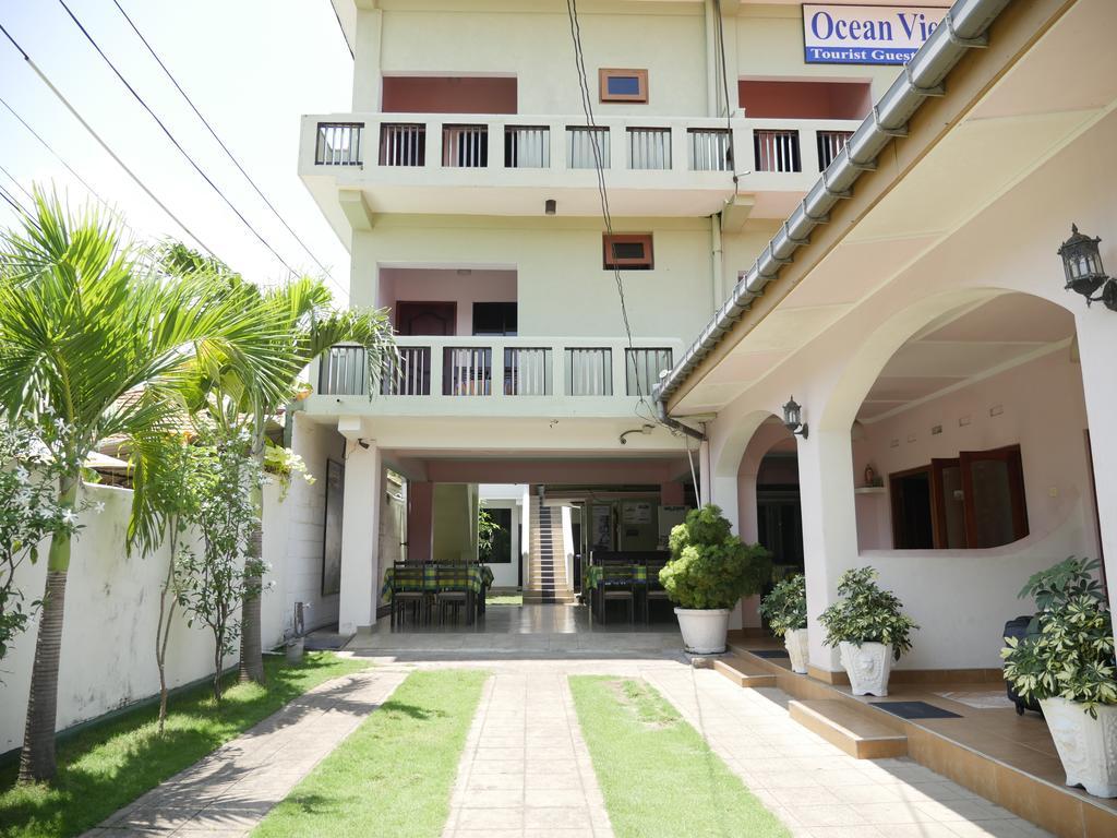Ocean View Tourist Guest House At Negombo Beach Near The Airport Exterior photo
